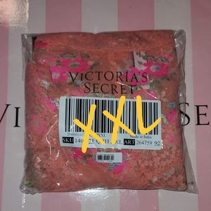 Victoria secret Lace Cheeky panties set size XXL NIP